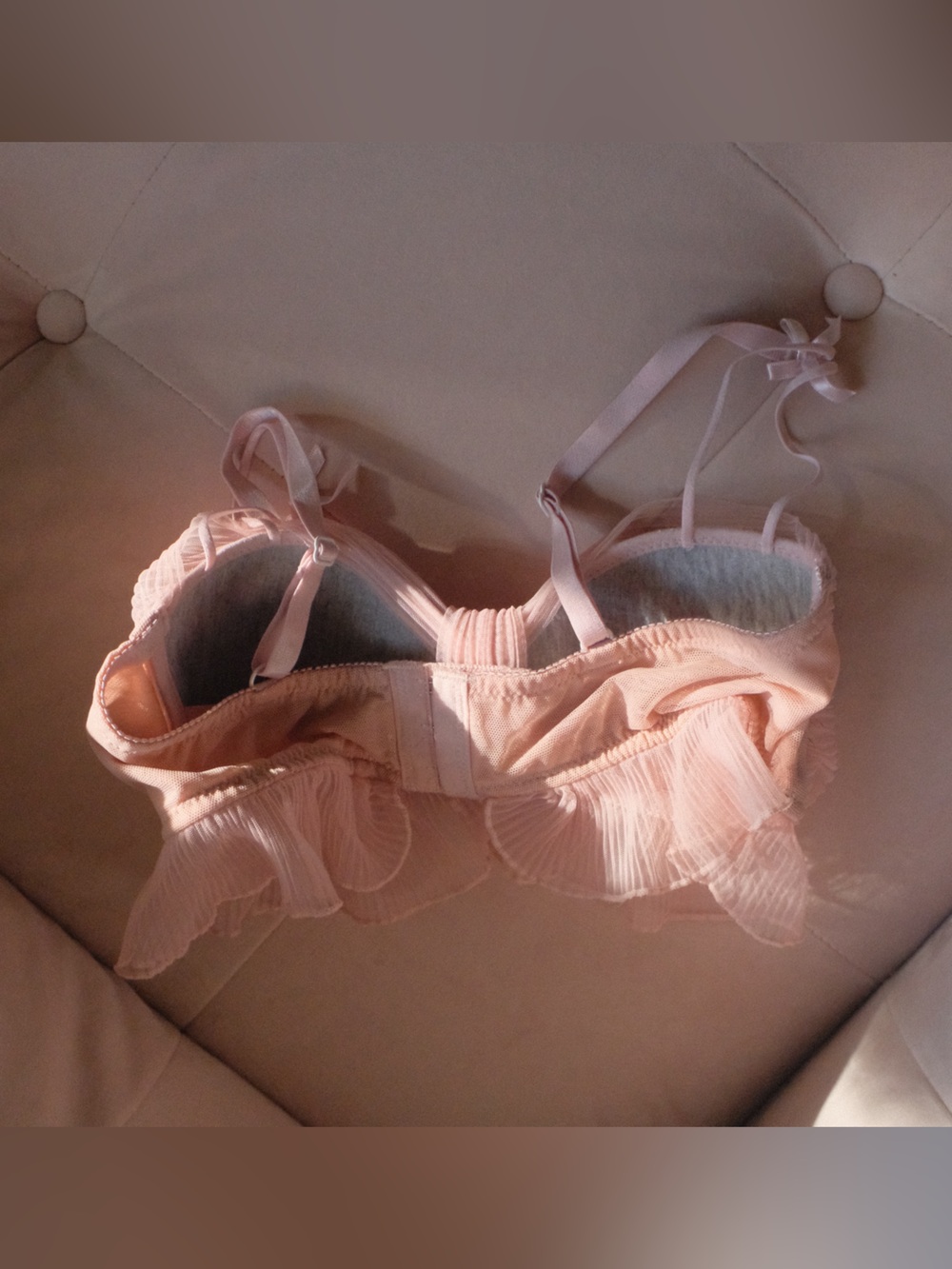 Sheer Ruffled Bow Bralette - Pink - Picture 2 of 4